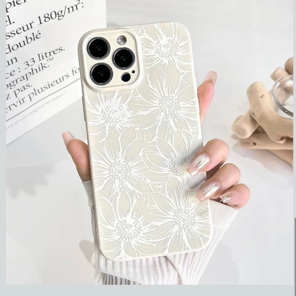 New! 3D Daisy Flower Phone Case | iPhone 12 Pro